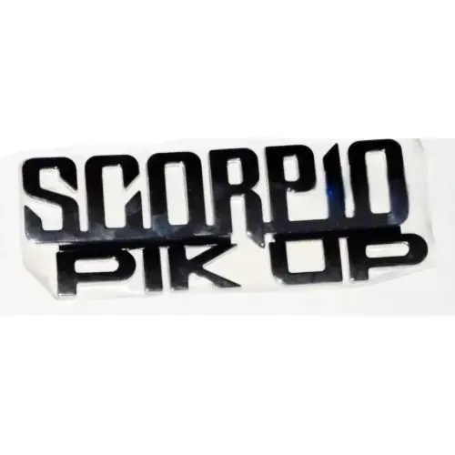 EMBLEMA " SCROPIO PICK-UP " PARALAMA DIANTEIRO MAHINDRA PICK-UP 0108EF0490N JP003178