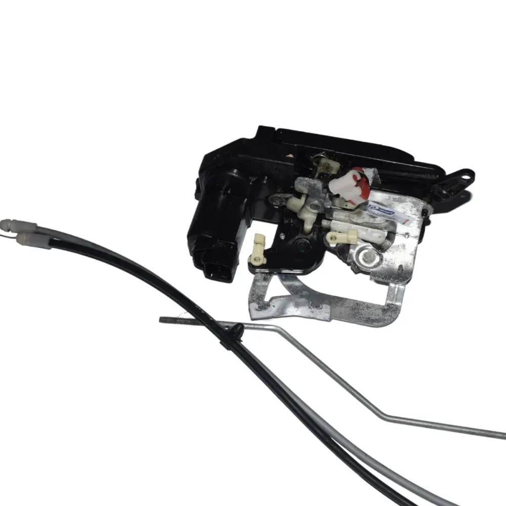 FECHADURA DA PORTA DIANTEIRA LADO ESQUERDO ( LE ) SSANGYONG ACTYON KYRON 7121009005 7121009006 71210-09005 71210-09006 JP004702 USADA